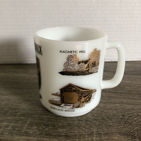 Vtg Milk Glass New Brunswick Souvenir Mug - Picture 6 of 11